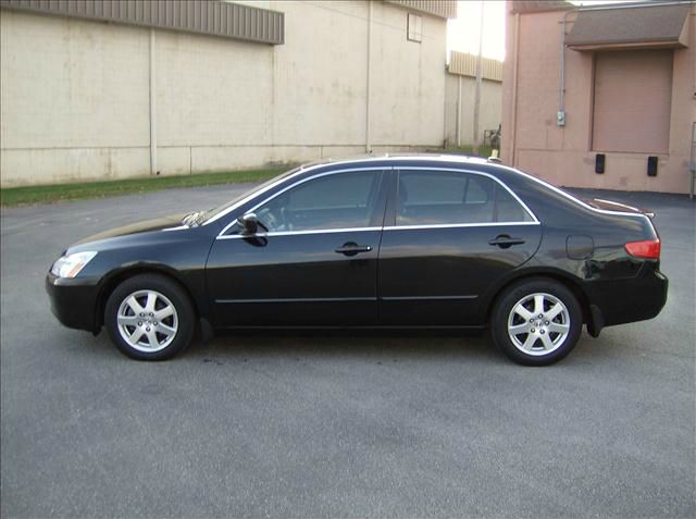 Honda Accord 2005 photo 1