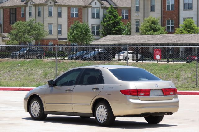Honda Accord 2005 photo 17