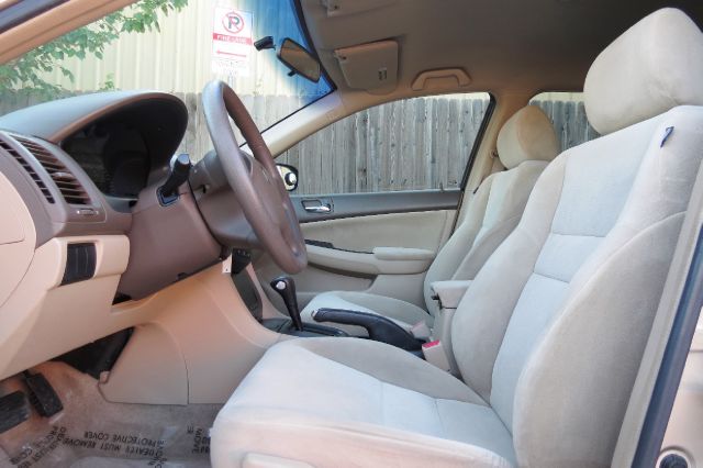 Honda Accord 2005 photo 20