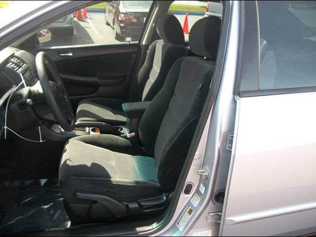 Honda Accord 2005 photo 3