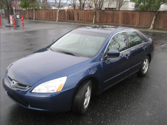 Honda Accord 2005 photo 1