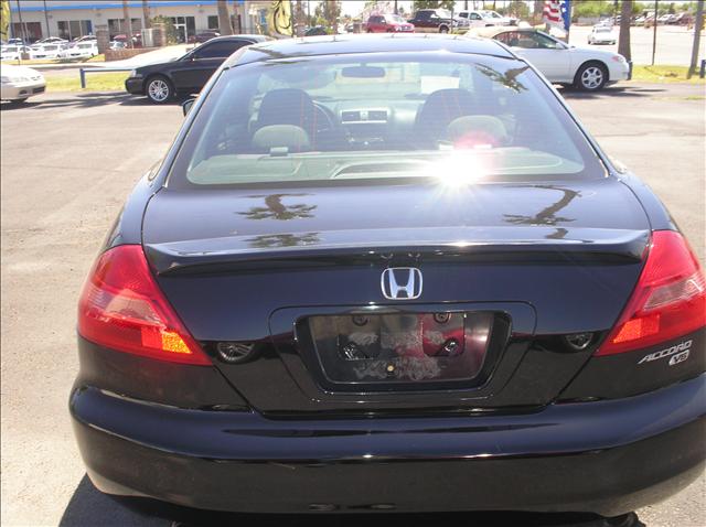 Honda Accord 2005 photo 3