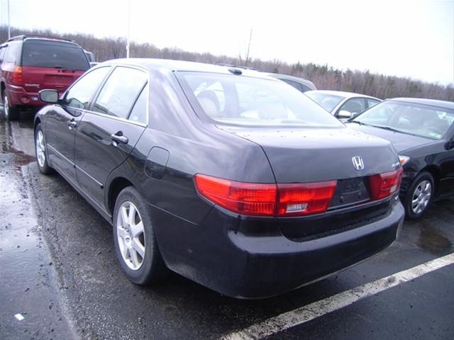 Honda Accord 2005 photo 2