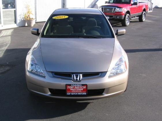 Honda Accord 2005 photo 4