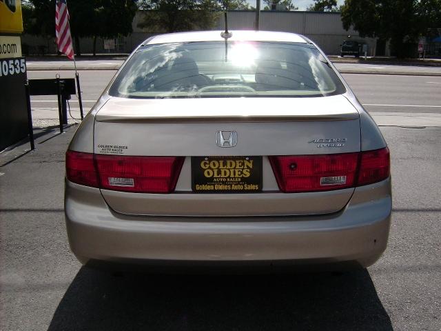 Honda Accord 2005 photo 2