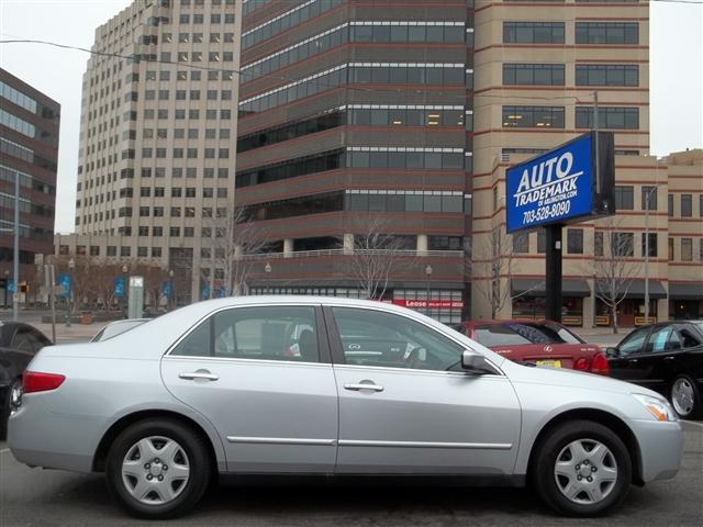 Honda Accord 2005 photo 2