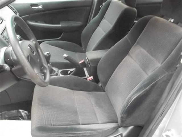 Honda Accord 2005 photo 4