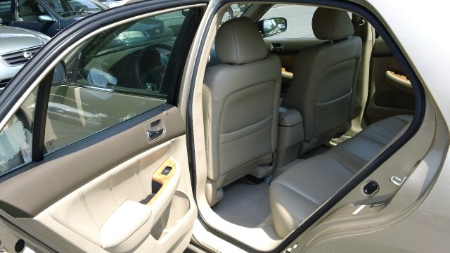 Honda Accord 2005 photo 23