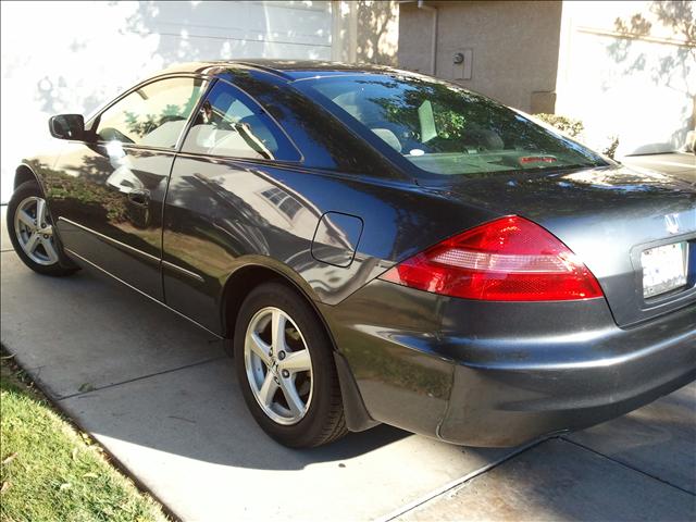 Honda Accord 2005 photo 2