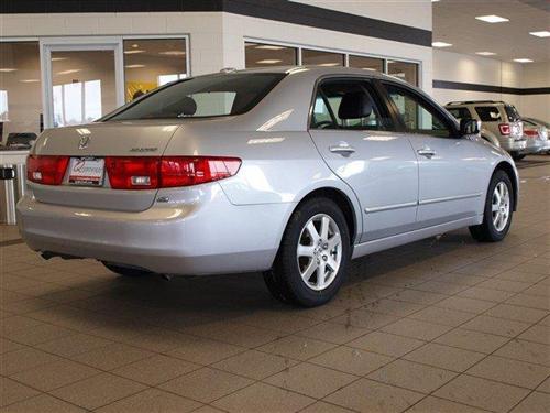 Honda Accord 2005 photo 2
