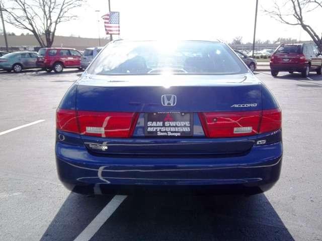 Honda Accord 2005 photo 5