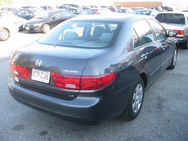 Honda Accord 2005 photo 2
