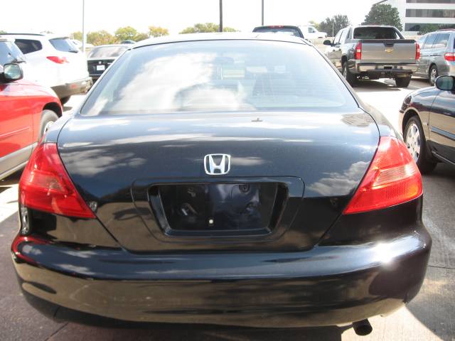 Honda Accord 2005 photo 3
