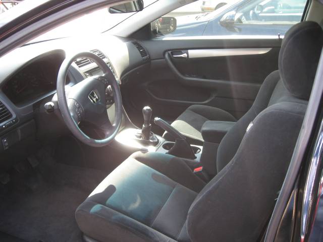 Honda Accord 2005 photo 4