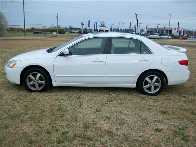 Honda Accord 2005 photo 1