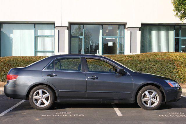 Honda Accord 2005 photo 2