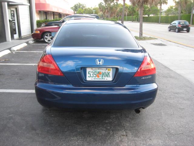 Honda Accord 2005 photo 3