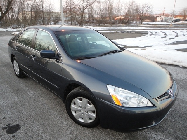 Honda Accord 2005 photo 2