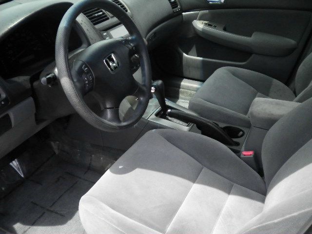 Honda Accord 2005 photo 7