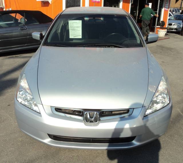 Honda Accord ESi Sedan