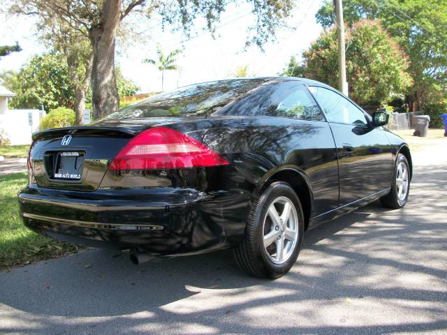 Honda Accord 2005 photo 2
