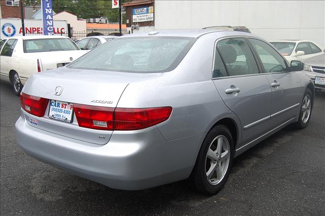 Honda Accord 2005 photo 4