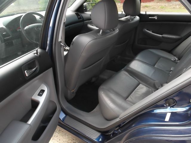 Honda Accord 2005 photo 8