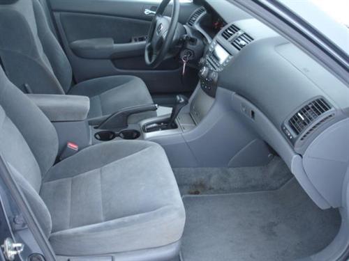 Honda Accord 2005 photo 2