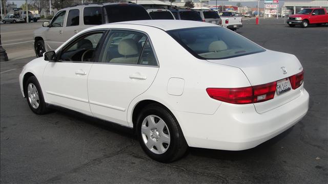 Honda Accord 2005 photo 2
