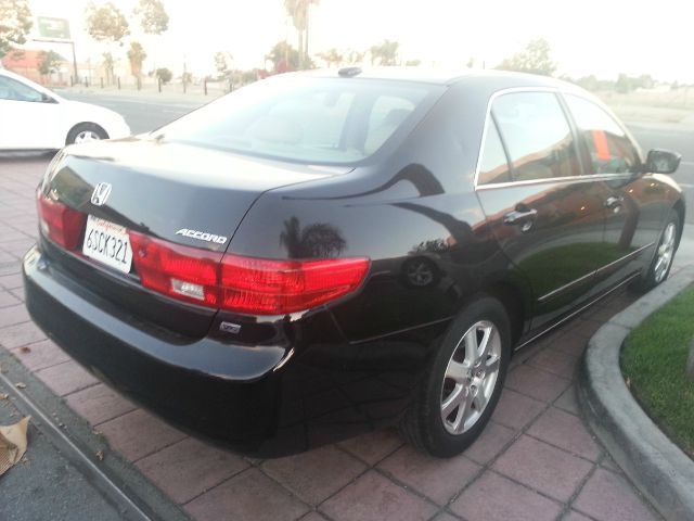 Honda Accord 2005 photo 1