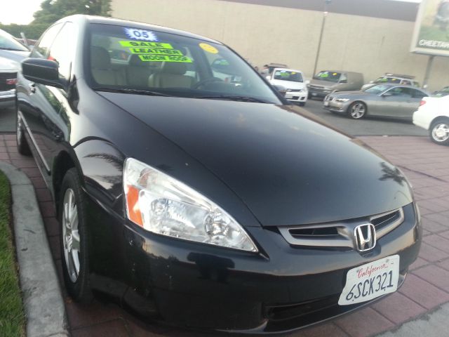 Honda Accord 2005 photo 3