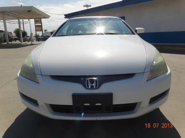 Honda Accord 2005 photo 3