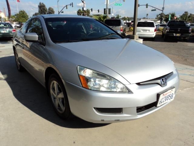 Honda Accord 2005 photo 2