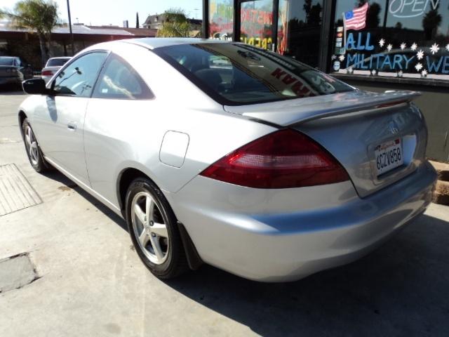 Honda Accord 2005 photo 3