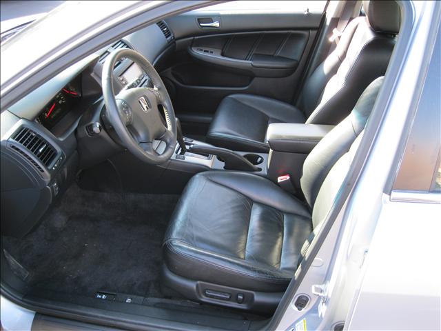 Honda Accord 2005 photo 4