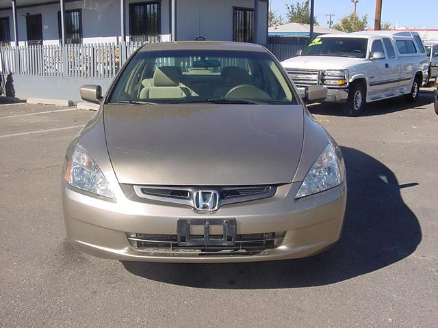 Honda Accord 2005 photo 1