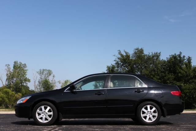 Honda Accord 2005 photo 3