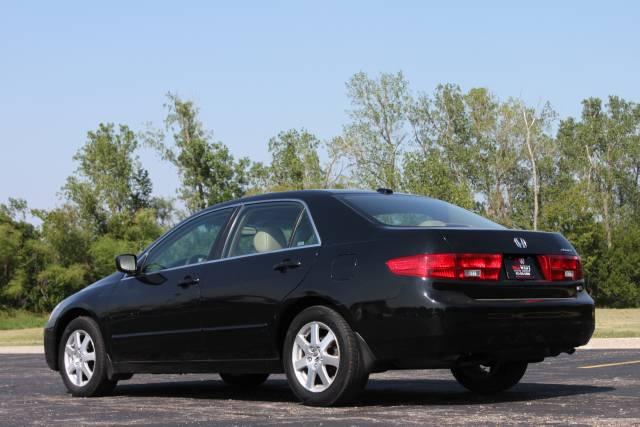Honda Accord 2005 photo 4