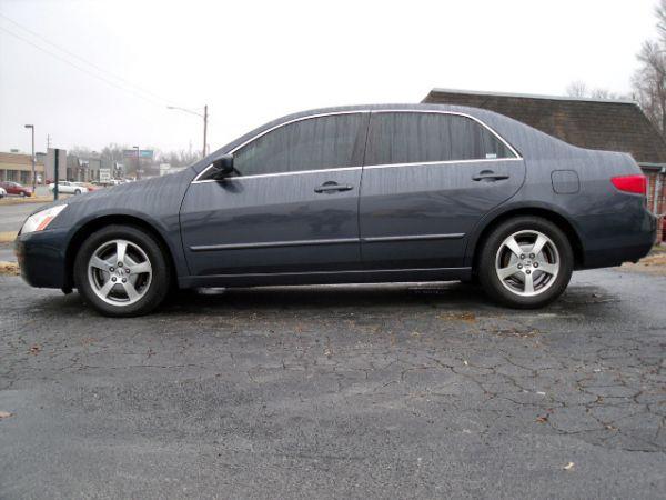 Honda Accord 2005 photo 2