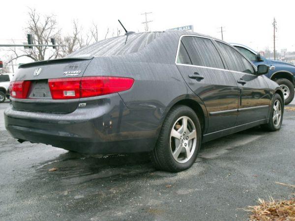 Honda Accord 2005 photo 3