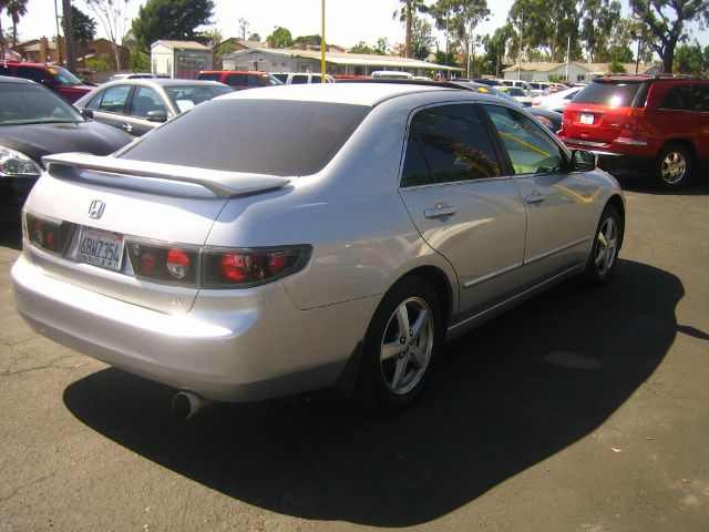 Honda Accord 2005 photo 4