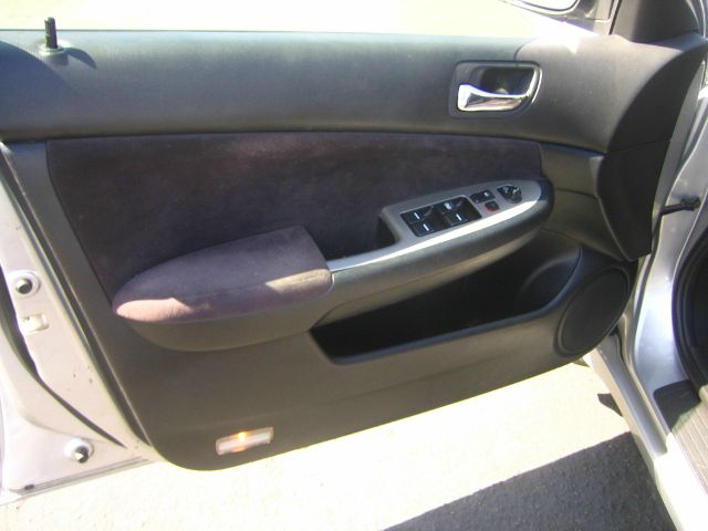 Honda Accord 2005 photo 5