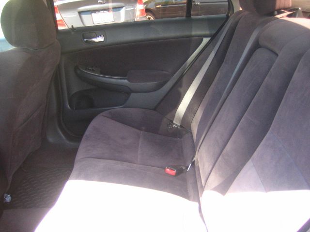 Honda Accord 2005 photo 6