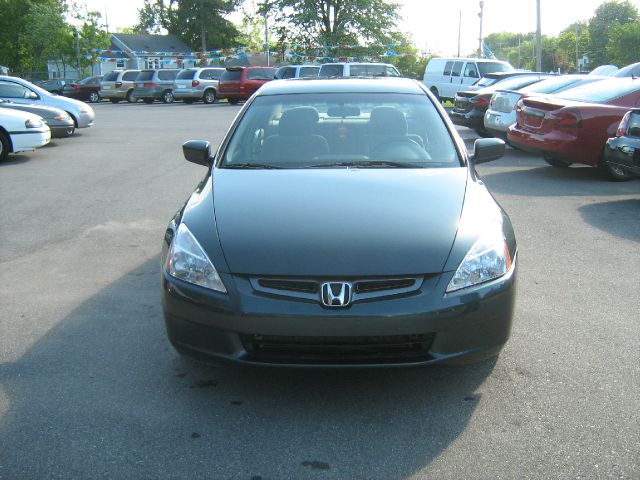 Honda Accord 2dr Reg Cab 120.5 WB Sedan