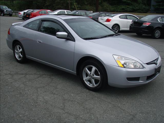 Honda Accord 2005 photo 2
