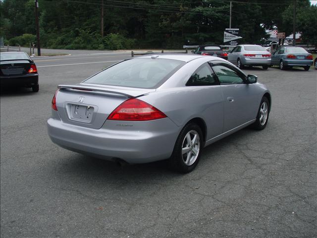 Honda Accord 2005 photo 4