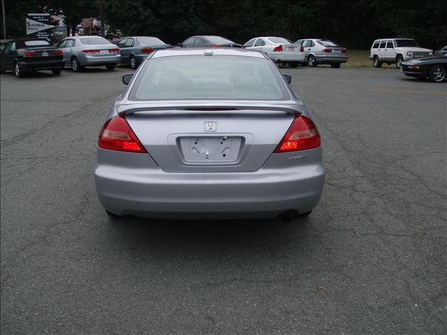 Honda Accord 2005 photo 5