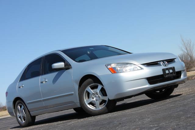 Honda Accord ESi Sedan