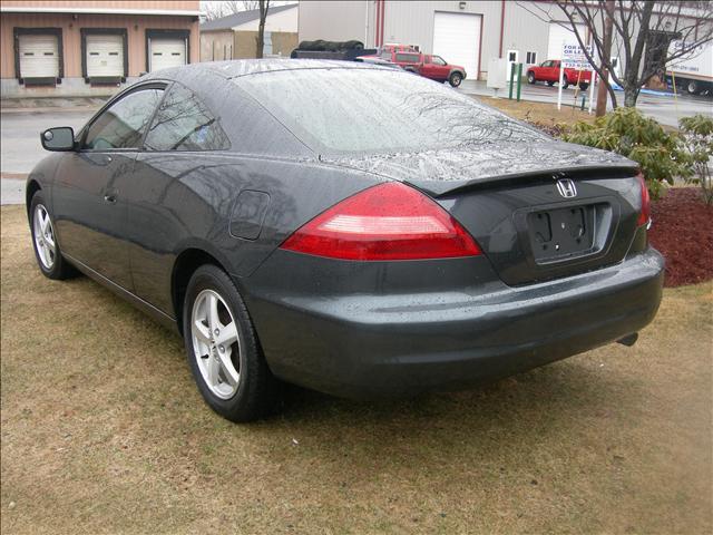 Honda Accord 2005 photo 3