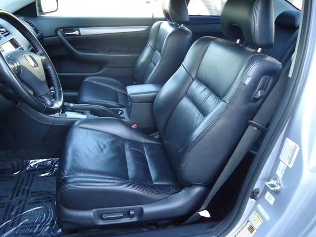 Honda Accord 2005 photo 4